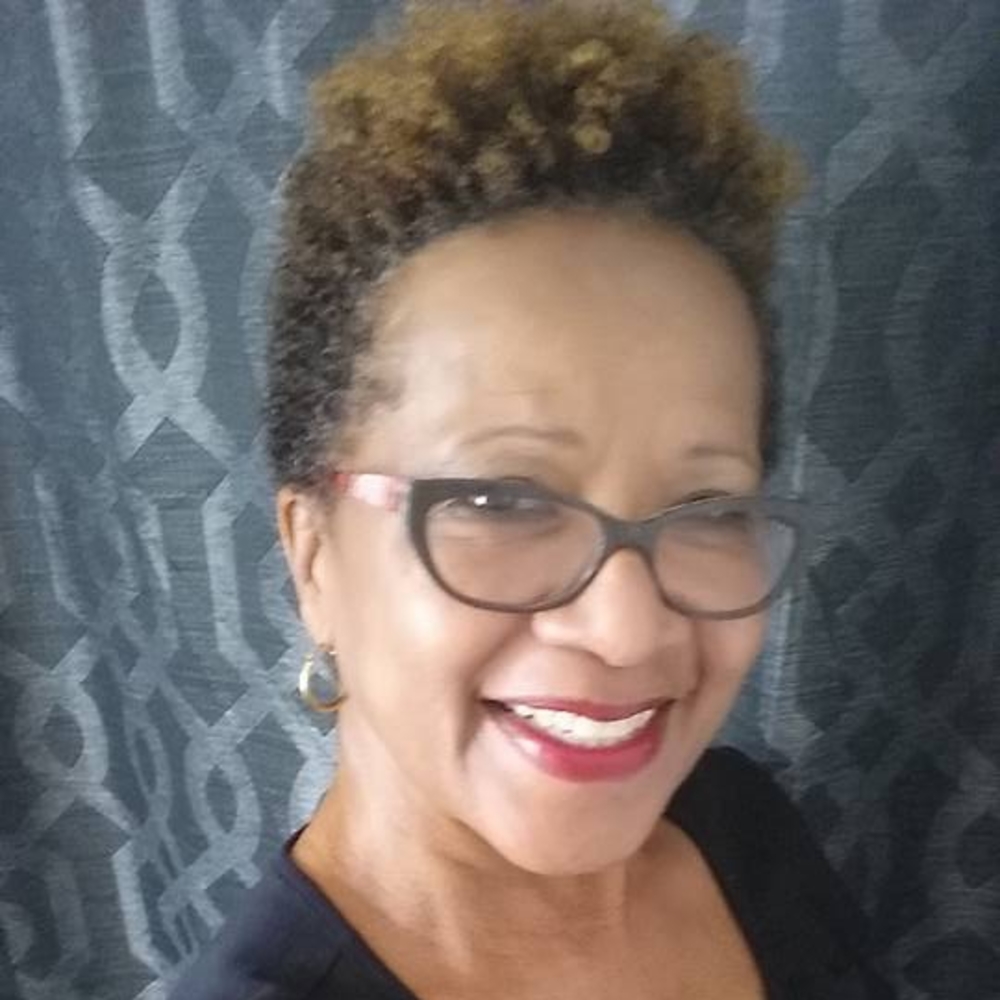 Meet your Posher, Pamela